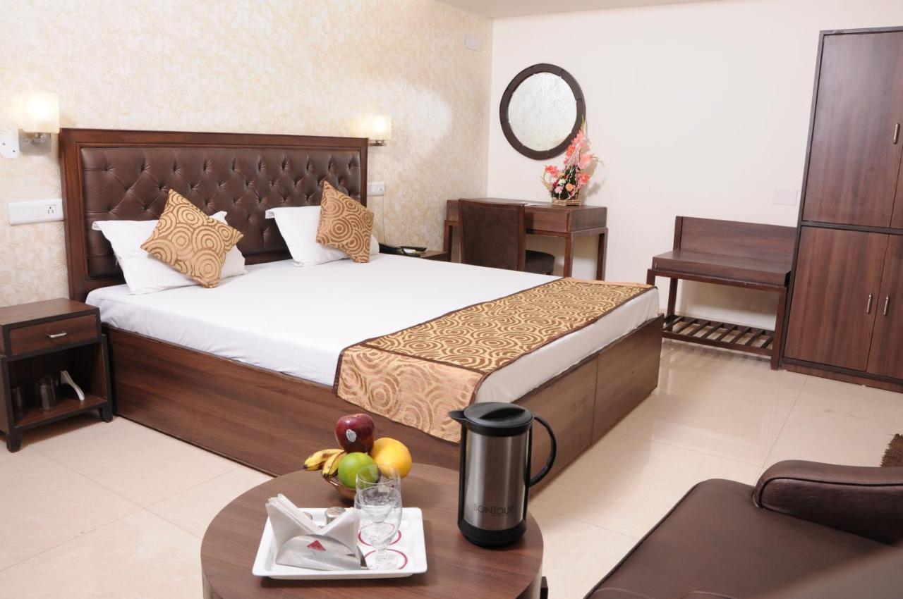 Hotel Diamond Inn Chandīgarh Esterno foto