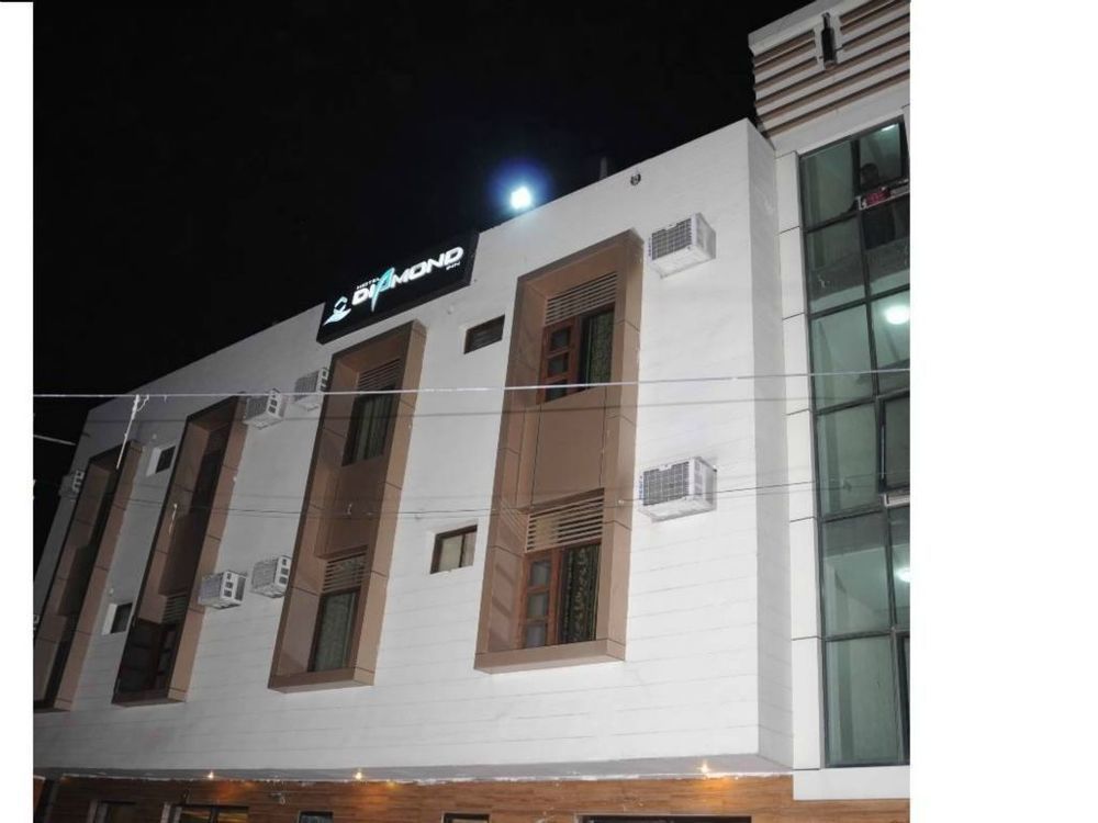 Hotel Diamond Inn Chandīgarh Esterno foto