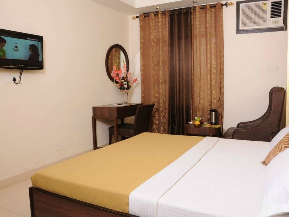 Hotel Diamond Inn Chandīgarh Esterno foto
